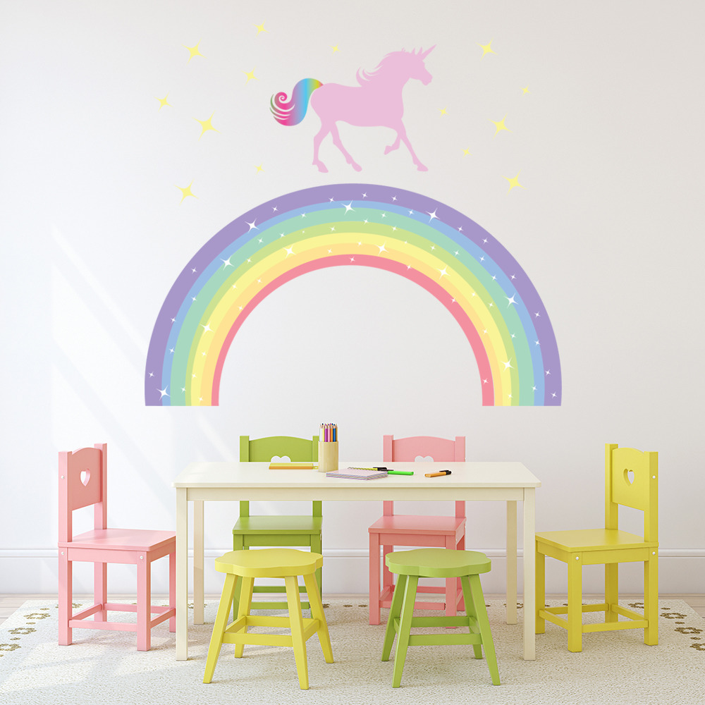 Sticker enfant Bébé Licorne réf 902 Dimensions de 10 cm à 130cm de hauteur
